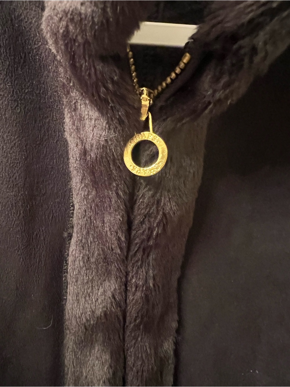 Chaps Black Faux-Shearling Vest with Gold Zip Ring - Picture 4 of 6